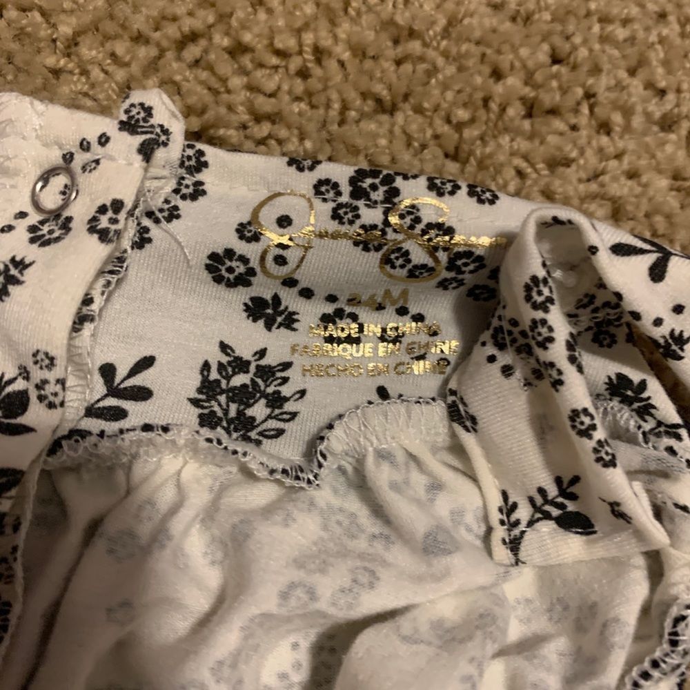 🆕 Jessica Simpson Baby Girl Romper - Picture 8 of 9